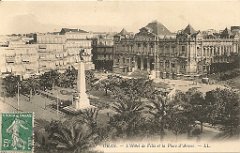319-pace d'Armes et mairie vers 1911